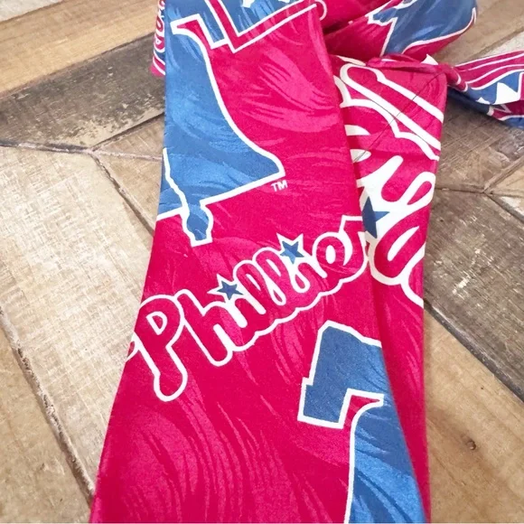 Philadelphia Phillies Red and Blue Tie - Picture 4 of 7